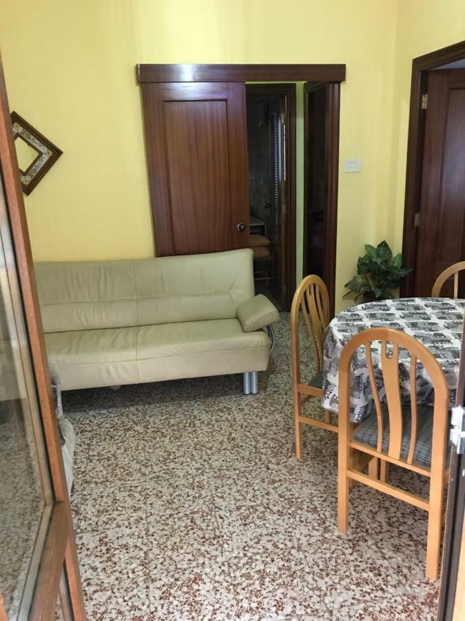 Alex Apartment Valencia Bagian luar foto